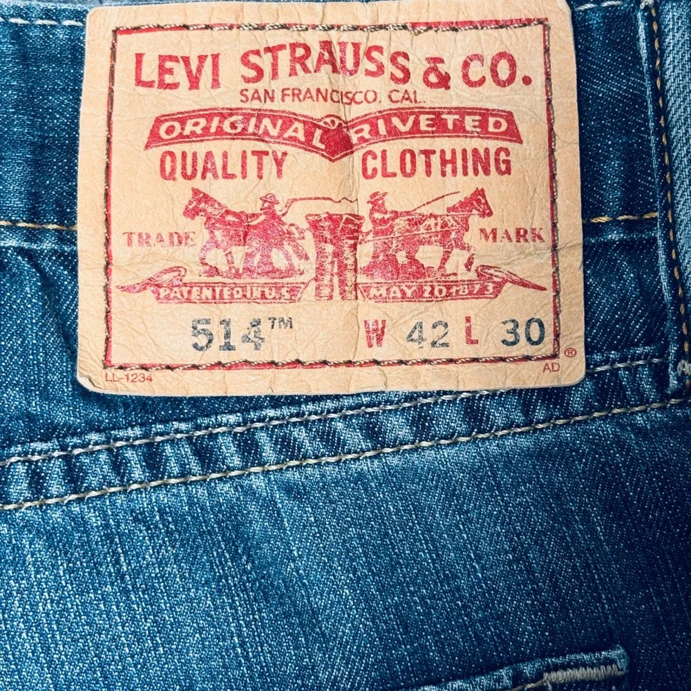 Levis 514 Slim Straight Jeans Mens 42x30 Blue Denim Medium Wash‎